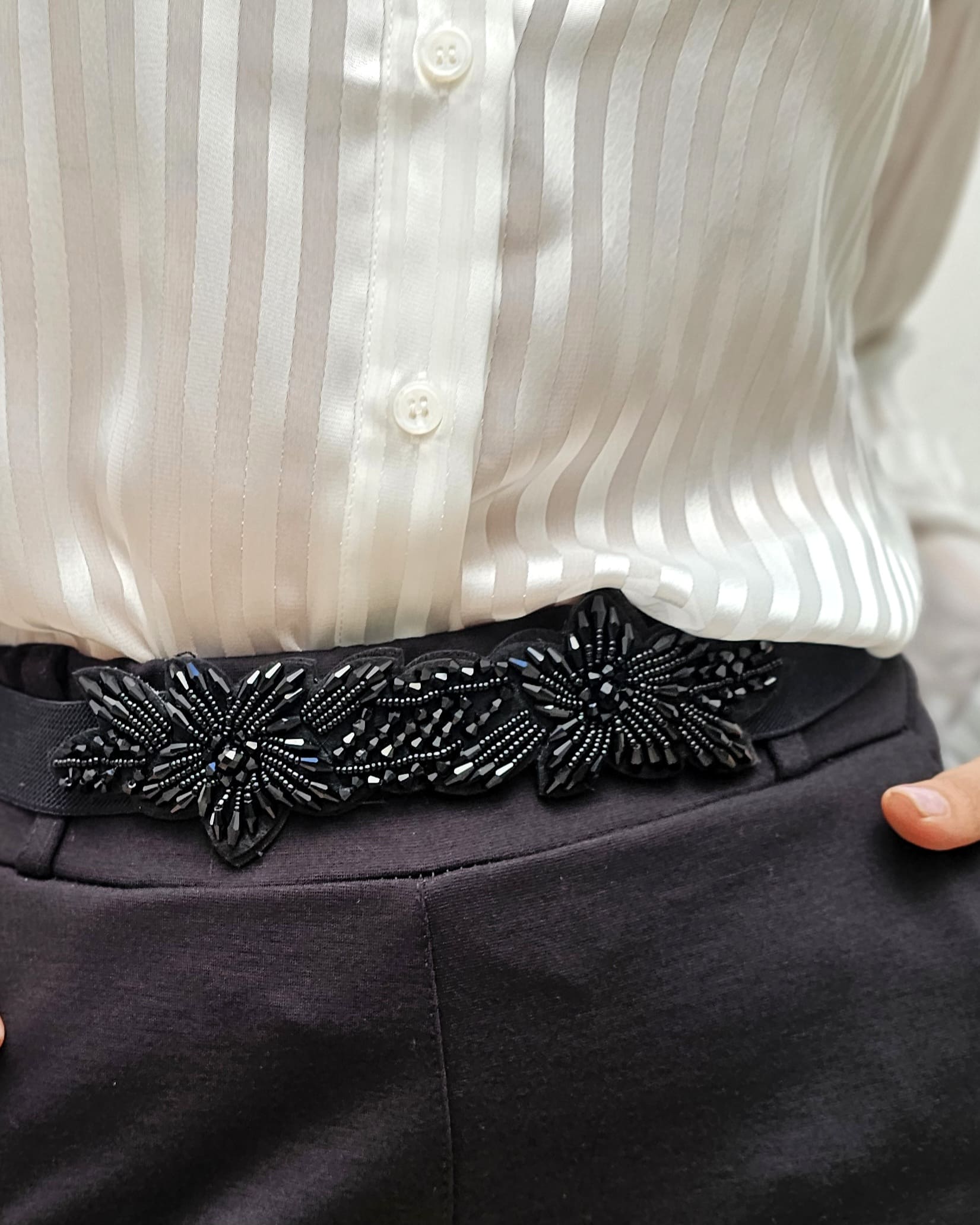 Cinturón Pedrería flowers