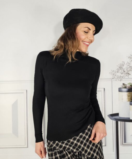 Alternative view of Jersey Alejandro