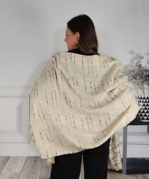 Alternative view of Bufanda Shetland