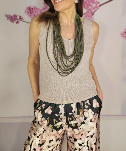 Alternative view of Collar Yara