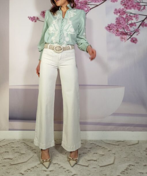 Alternative view of Camisa Chic