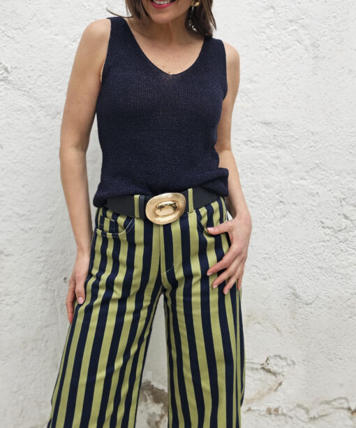 Alternative view of Cinturón Aisling