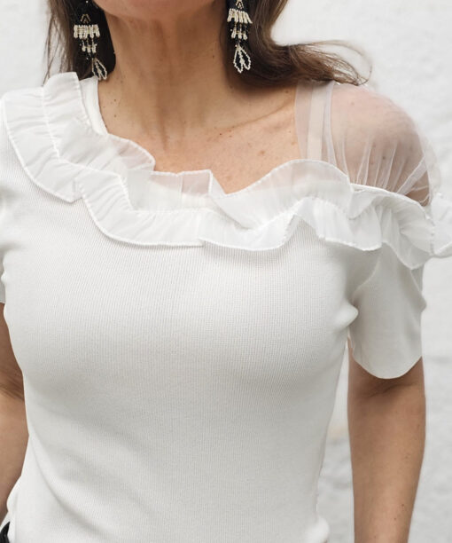 Alternative view of Pendientes Nala