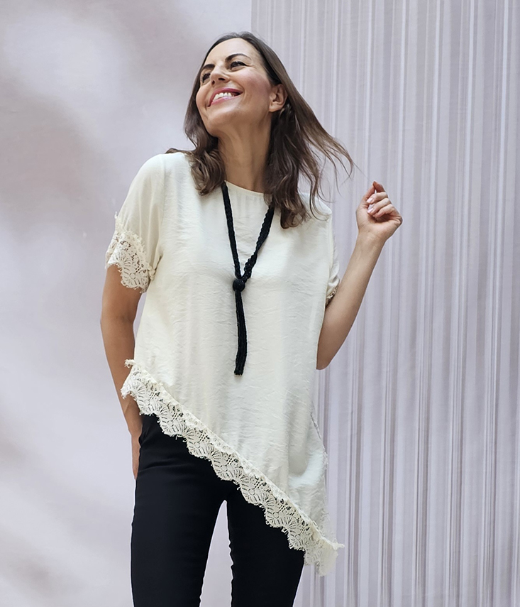 Blusa Asimétrica Encaje Glam - Imagen 3