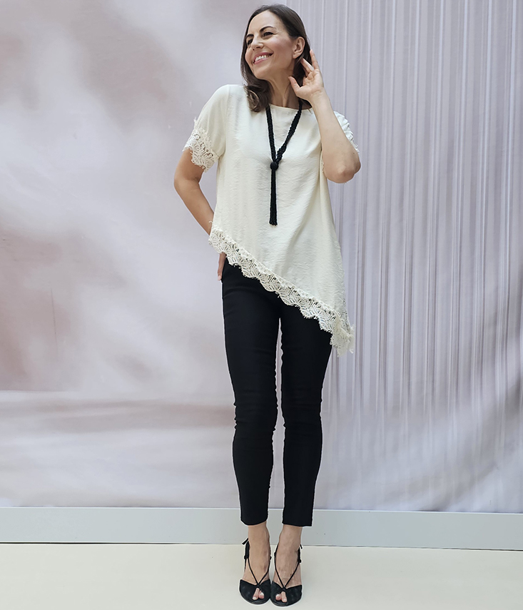 Blusa Asimétrica Encaje Glam - Imagen 4