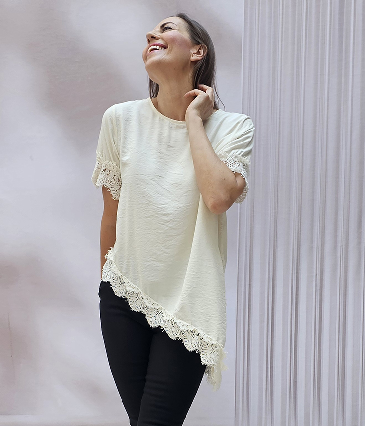 Blusa Asimétrica Encaje Glam - Imagen 6