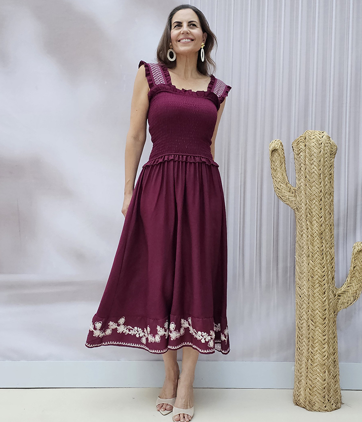 Vestido Fruncido Bordado