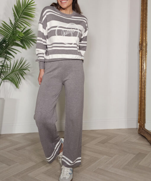 Conjunto rayas Comfy Gris - Imagen 5